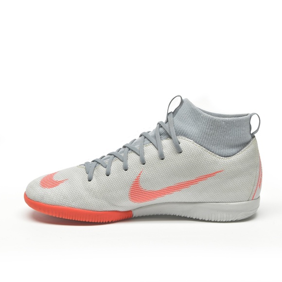 NIKE Jr. Mercurial High-Tops Size 5Y + Under Armour Complimentary Youth Cap - Picture 4 of 16